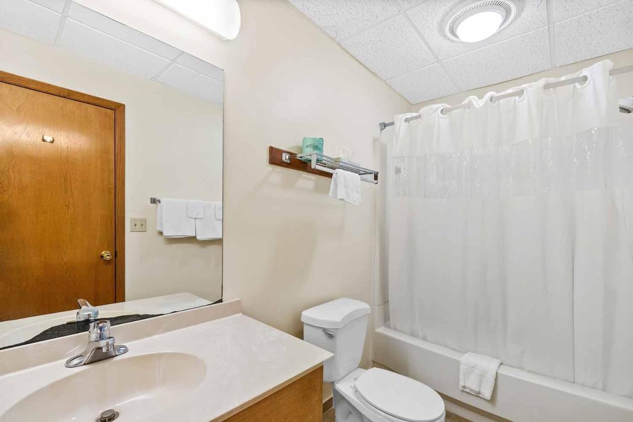 Shadowbrook Resort Tunkhannock Εξωτερικό φωτογραφία